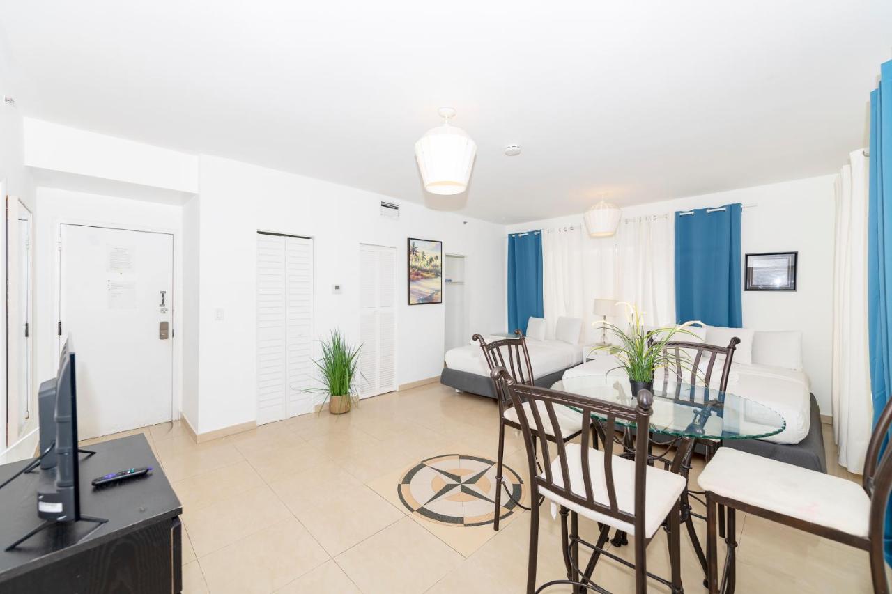 מיאמי ביץ' Apartments On Ocean Drive מראה חיצוני תמונה